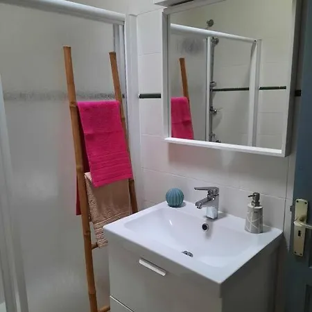 Casa Vista Mar. تيناجون